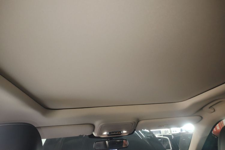 福特 探险者 2023款 EcoBoost 285 四驱钛金版 7座局部细节22