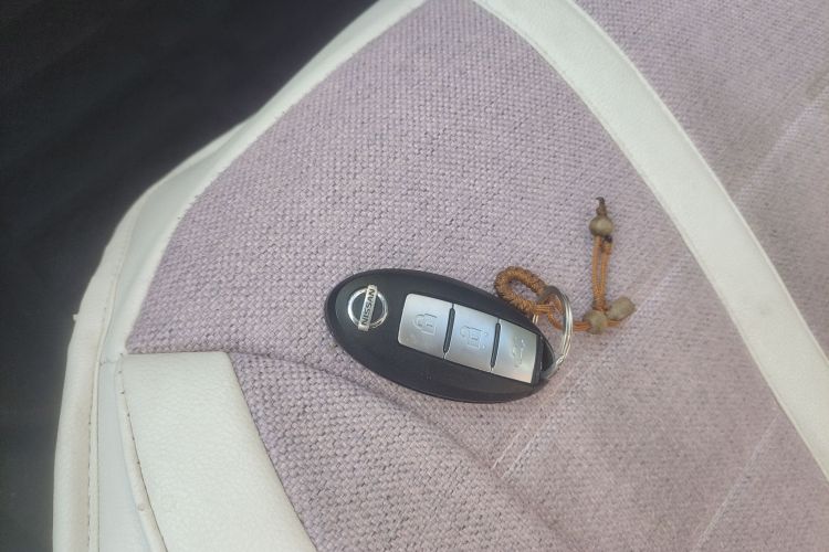 日产 蓝鸟 2016款 1.6L CVT智酷版中控内饰11