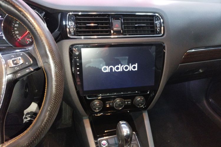 大众 速腾 2017款 230TSI 自动豪华型中控内饰16