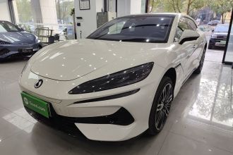 腾势Z9GT 2024款 1100四驱Ultra版