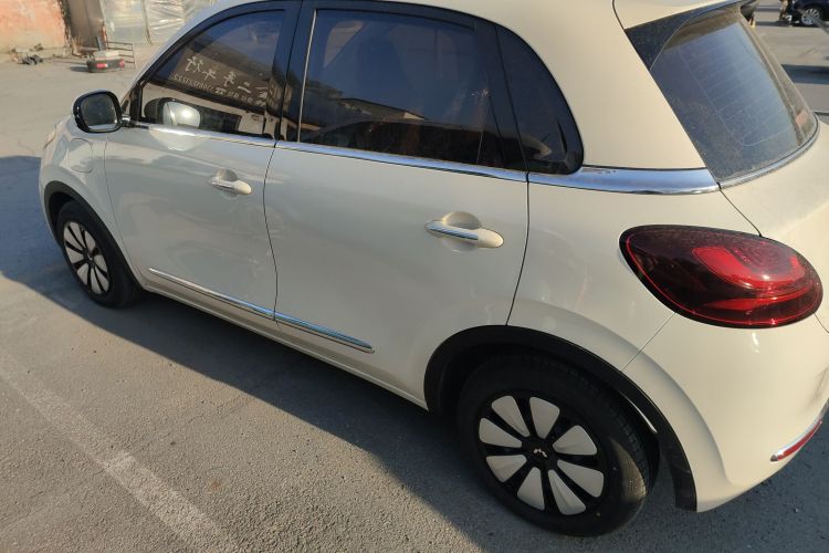 五菱汽车 五菱缤果 2025款 333km 悦享款车身外观4