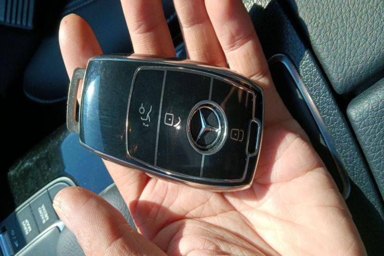 奔驰A级 2022款 改款三 A 200 L 运动轿车时尚型中控内饰11