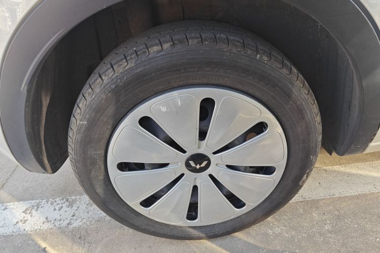 五菱汽车 五菱缤果 2023款 203km 轻享款车身外观6008