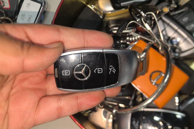 奔驰GLC 2022款 改款二 GLC 260 L 4MATIC 豪华型中控内饰11