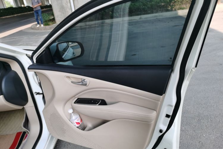 菲亚特 菲翔 2012款 1.4T 自动劲享版中控内饰42