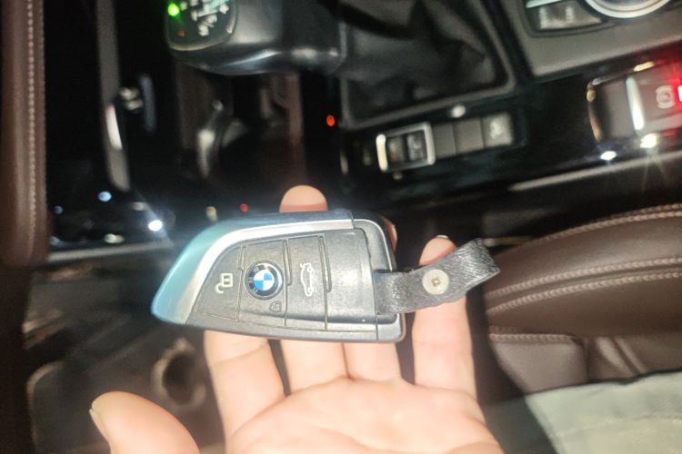 宝马X1 2019款 xDrive20Li 尊享型中控内饰7001