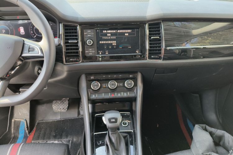 斯柯达 柯迪亚克GT 2019款 TSI330 两驱舒适版 国VI中控内饰16