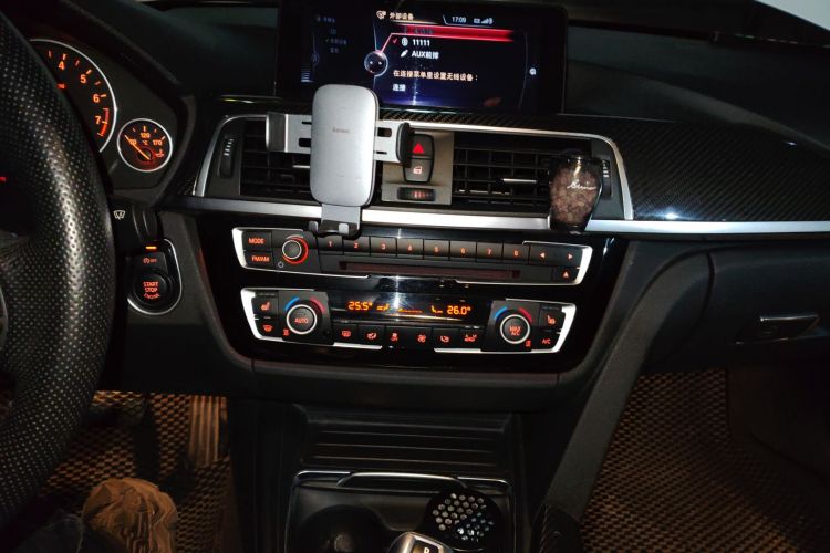 宝马3系 2017款 320Li xDrive 时尚型中控内饰16