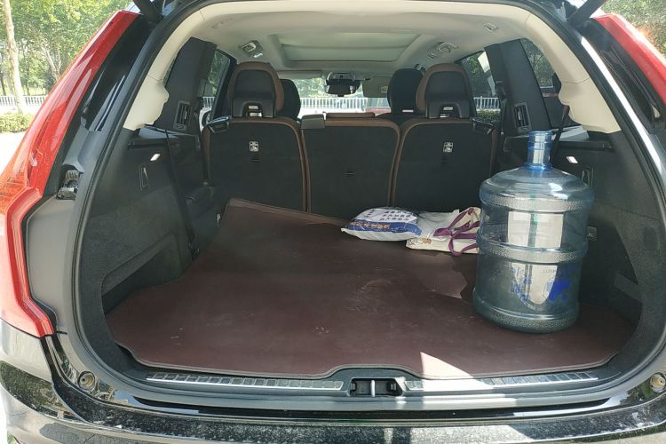 沃尔沃XC90 2019款 T5 智逸版 7座 国VI中控内饰23