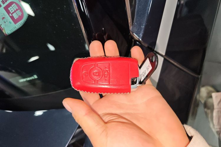 福特 探险者 2020款 EcoBoost 285 四驱风尚版 7座中控内饰11