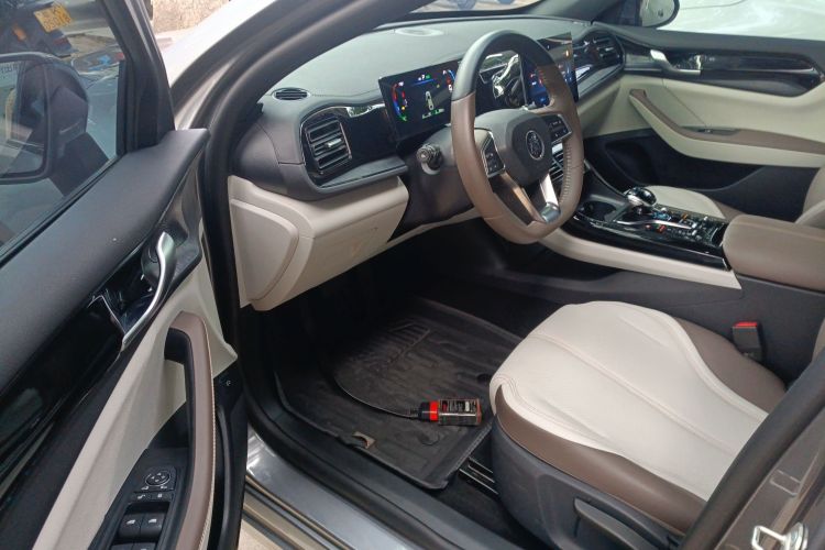 比亚迪 秦PLUS 2024款 荣耀版 DM-i 55KM领先型中控内饰20