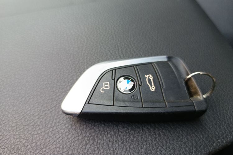 宝马2系多功能旅行车 2015款 218i 领先型中控内饰11