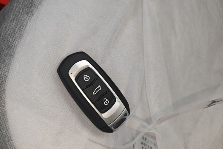 吉利银河 熊猫 2025款 210km 元气熊中控内饰11