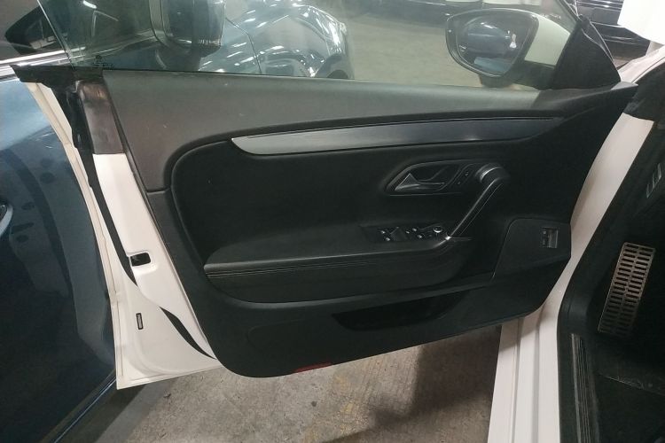 一汽-大众CC 2016款 1.8TSI 尊贵型中控内饰7007