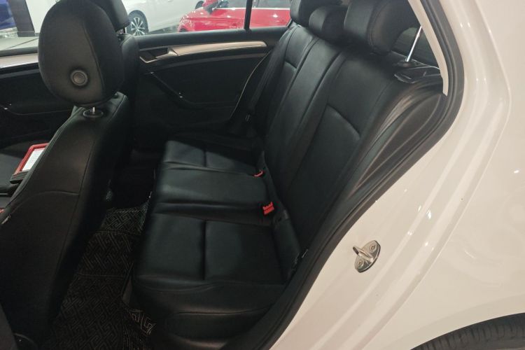 大众 高尔夫 2020款 200TSI DSG舒适进取版中控内饰21