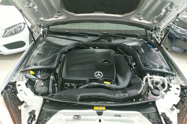 奔驰C级 2019款 改款 C 260 L机舱底盘24