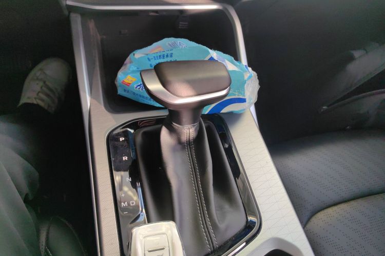 吉利汽车 帝豪 2023款 第4代冠军版 1.5L CVT尊贵型中控内饰18