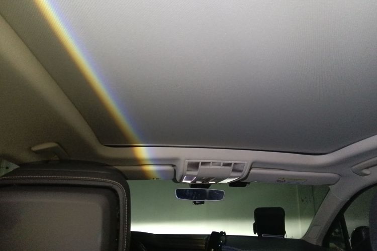 大众 途锐 2023款 3.0TSI 锐享版 曜黑运动套装中控内饰22