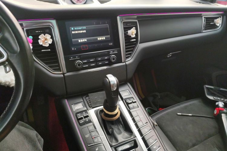 保时捷 2017款  Macan 2.0T中控内饰16