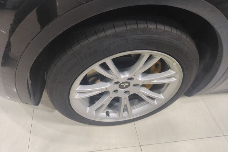 特斯拉 Model Y 2022款 改款 后轮驱动版车身外观6002