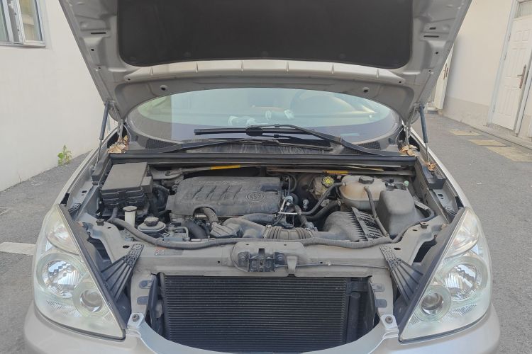 别克GL8 2014款 2.4L 经典版局部细节24