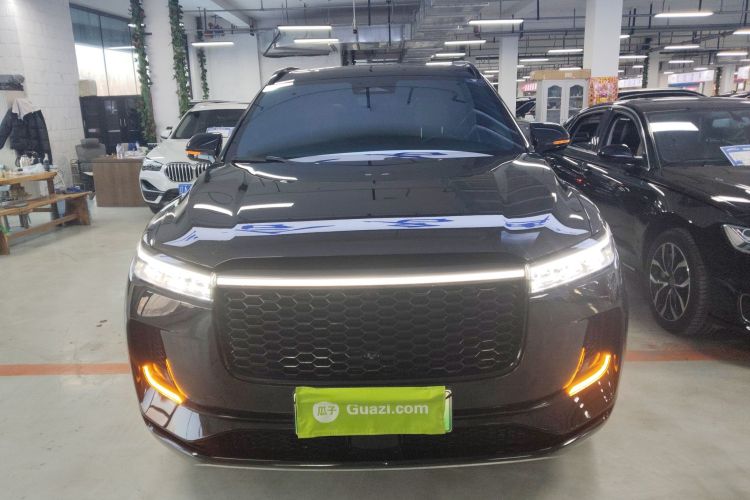 理想汽车 理想ONE 2021款 增程6座版车身外观2