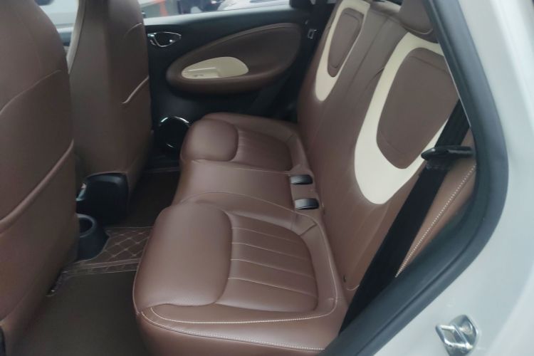 五菱汽车 五菱缤果 2024款 333km 灵犀互联款中控内饰7004