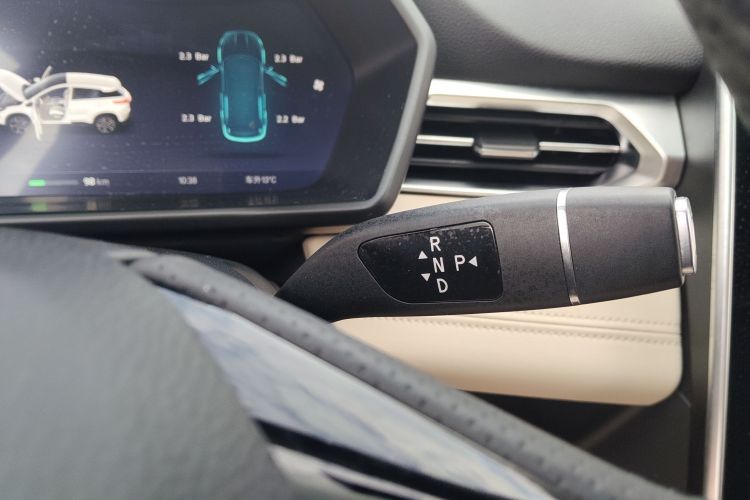 小鹏G3 2019款 智享版中控内饰18