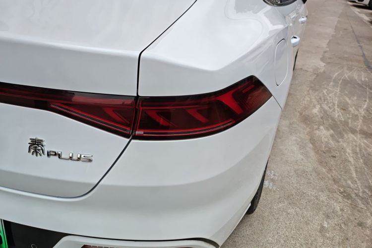 比亚迪 秦PLUS 2023款 冠军版 EV 510KM领先型车身外观9