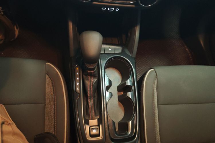 雪佛兰 创界 2019款 435T Redline CVT两驱驰锐版 国VI中控内饰18