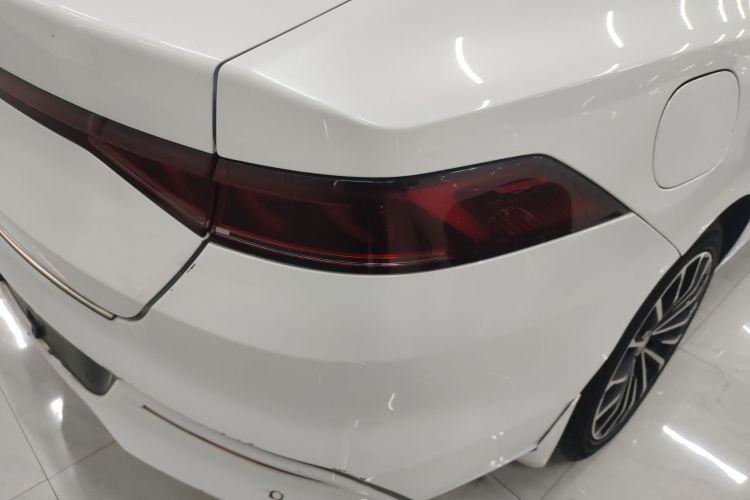 比亚迪 秦PLUS 2021款 EV 600KM 旗舰型车身外观9