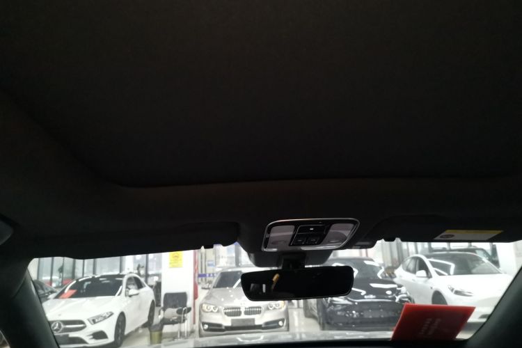 理想汽车 理想ONE 2020款 增程6座版中控内饰22