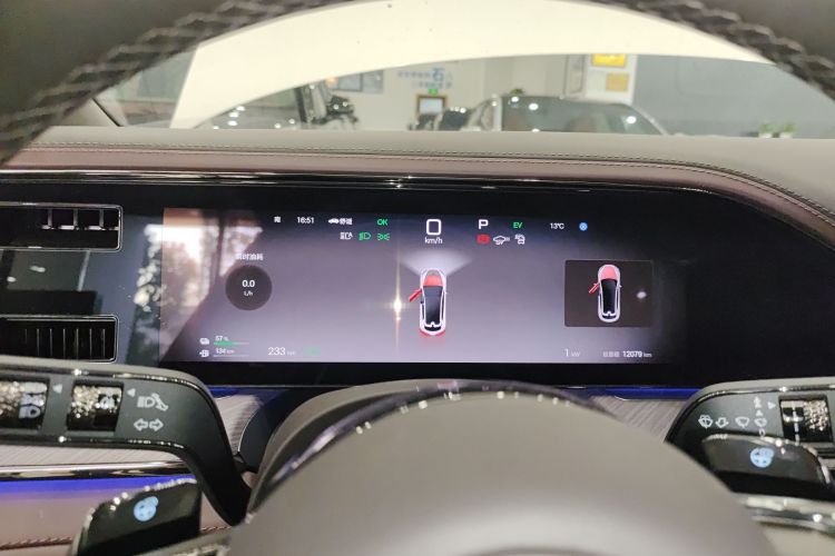 腾势Z9GT 2024款 1100四驱Ultra版中控内饰14