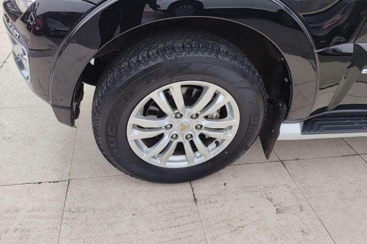 三菱 帕杰罗（平行进口） 车身外观6007