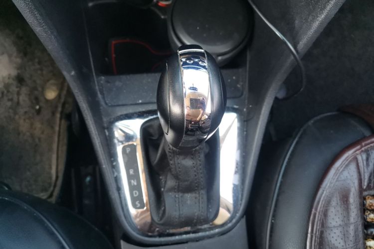 大众 捷达 2015款 质惠版 1.6L 自动时尚型中控内饰18