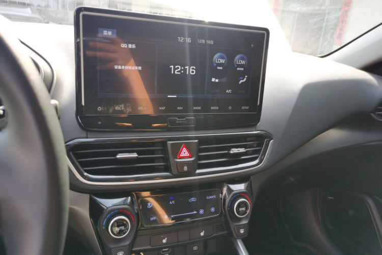 现代 菲斯塔 2021款 280TGDi DLX豪华版中控内饰16
