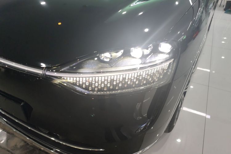 鸿蒙智行 问界M9 2024款 增程 Max版 52kWh 6座版局部细节36