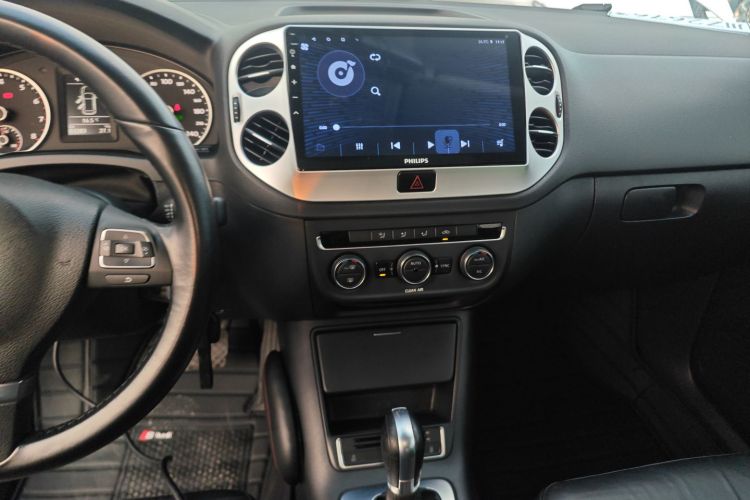 大众 途观 2017款 300TSI 自动两驱丝绸之路舒适版中控内饰16