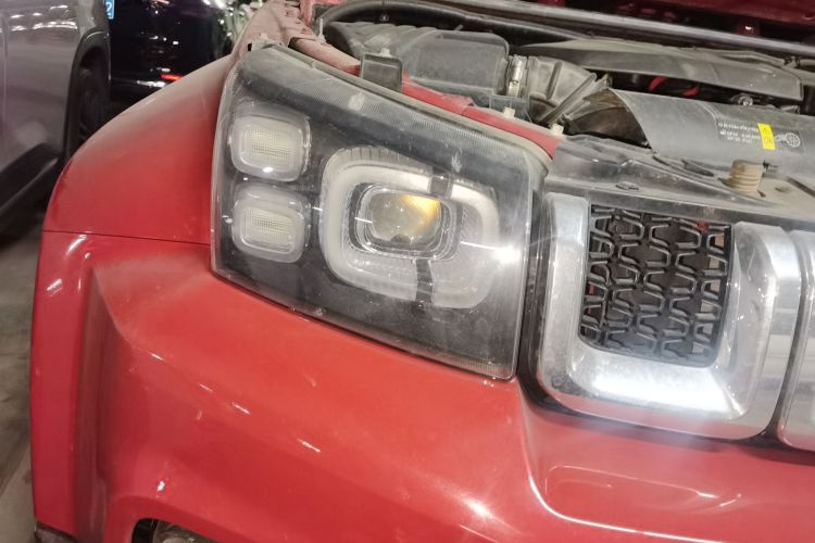 北京越野 北京BJ40 2023款 2.0T 自动四驱城市猎人版侠客型车身外观6006