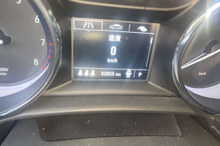 别克 威朗 2020款 20T CVT领先型中控内饰15