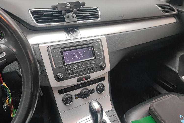 大众 迈腾 2015款 1.8TSI 领先型中控内饰16