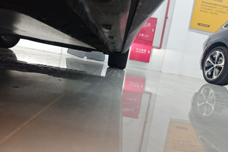 智己汽车 智己LS6 2026款 增程 66 Max+局部细节9001