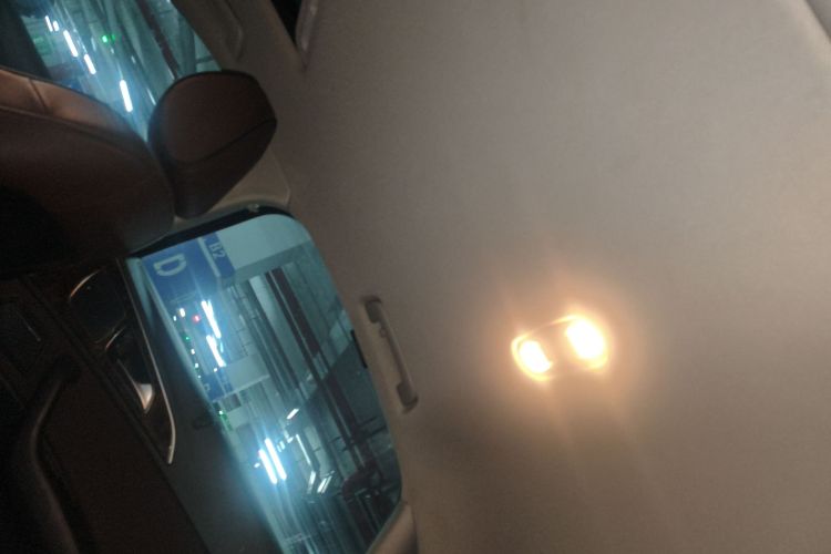 奥迪A6L 2015款 TFSI 百万纪念智领型中控内饰22