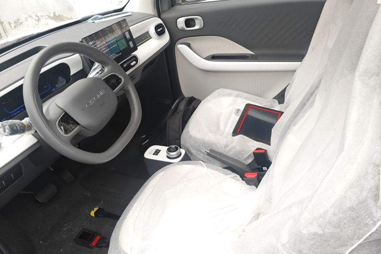 吉利银河 熊猫 2025款 210km 元气熊中控内饰19