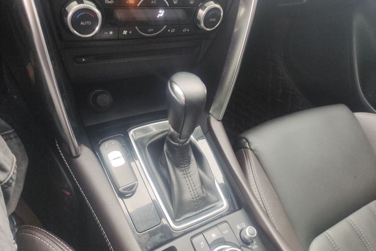 马自达CX-4 2016款 2.5L 自动四驱蓝天激情版局部细节18