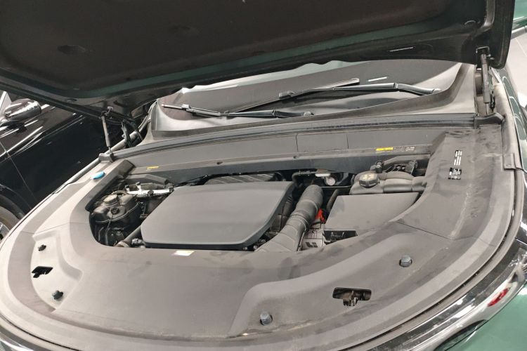 理想汽车 理想L9 2022款 Max机舱底盘24