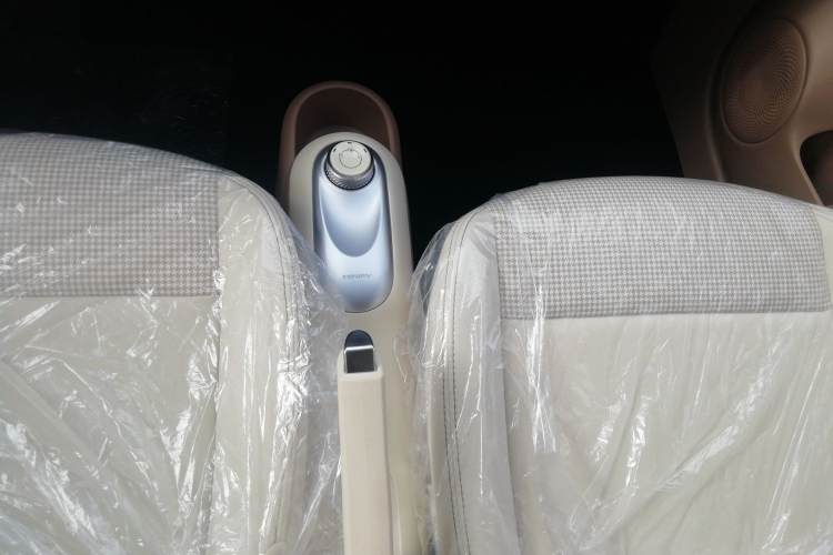 五菱汽车 宏光MINIEV 2025款 四门版 进阶款中控内饰18