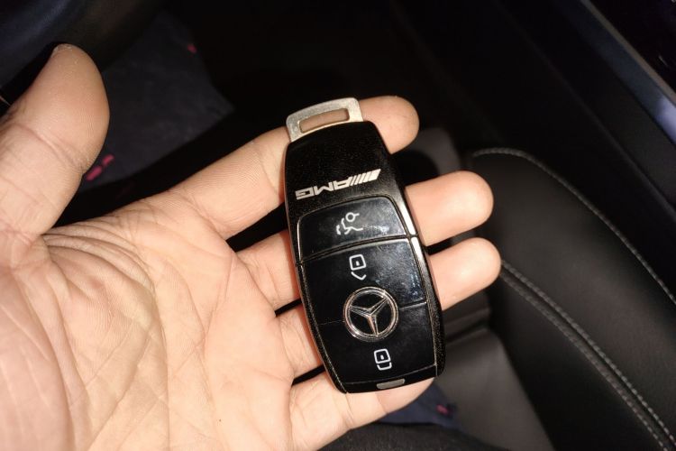 奔驰GLB AMG 2022款 AMG GLB 35 4MATIC中控内饰11