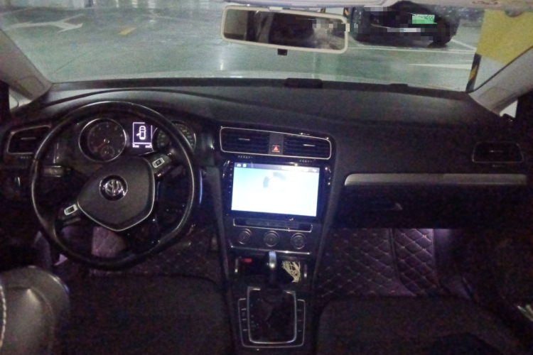 大众 高尔夫 2018款 230TSI 自动舒适型中控内饰12