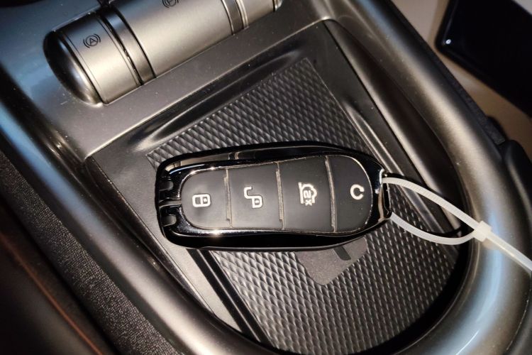 比亚迪 海豚 2023款 420km 时尚版中控内饰11